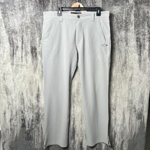 Oakley Pants Men 34x32 Gray Khaki Performance Golf Slacks Casual Logo